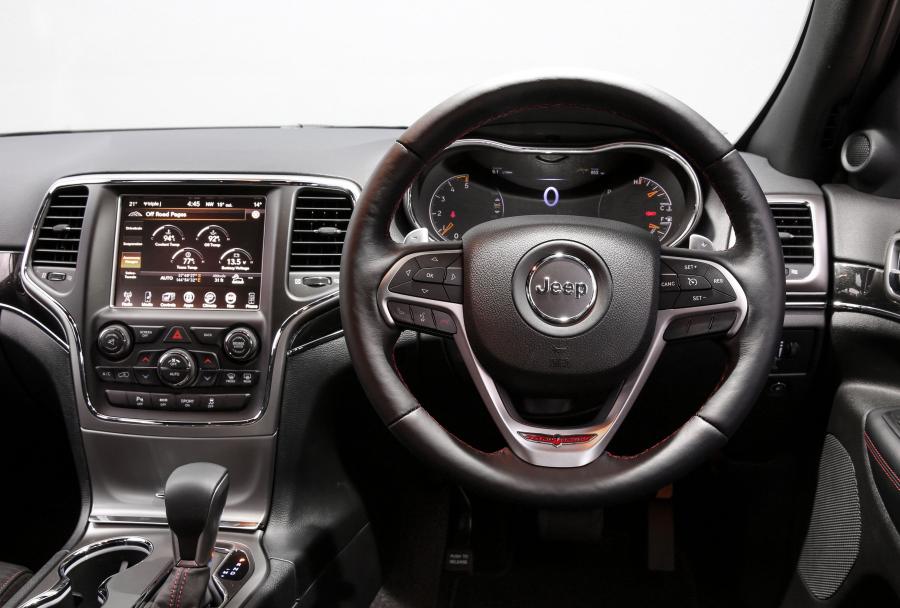 Торпедо Jeep Grand Cherokee Trailhawk 2017 года  (AU) (фото 34 из 40)